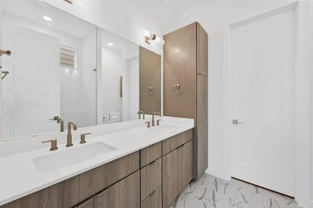 6823 Wolfcreek Pass Austin TX 78749