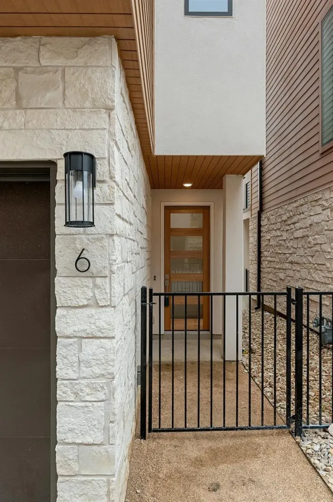 6823 Wolfcreek Pass Austin TX 78749