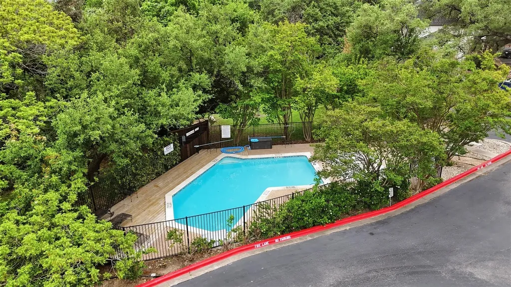 11821 Bittern Hollow Austin TX 78758