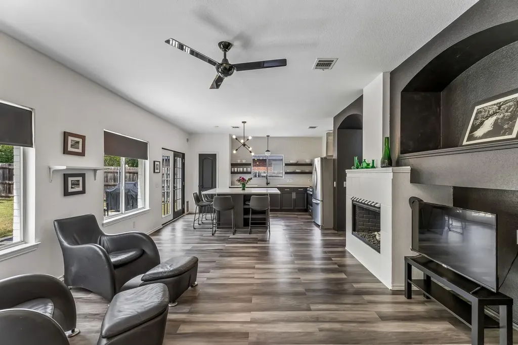6804 Gabion Drive Austin TX 78749