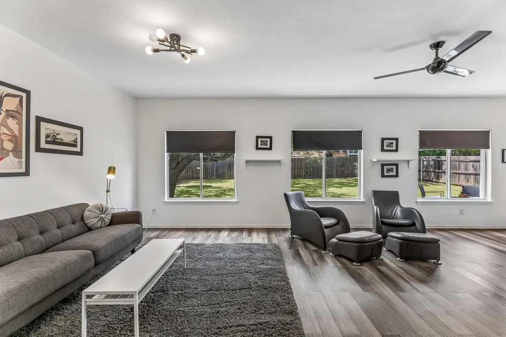 6804 Gabion Drive Austin TX 78749