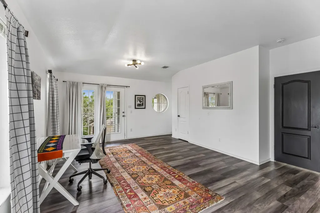 6804 Gabion Drive Austin TX 78749