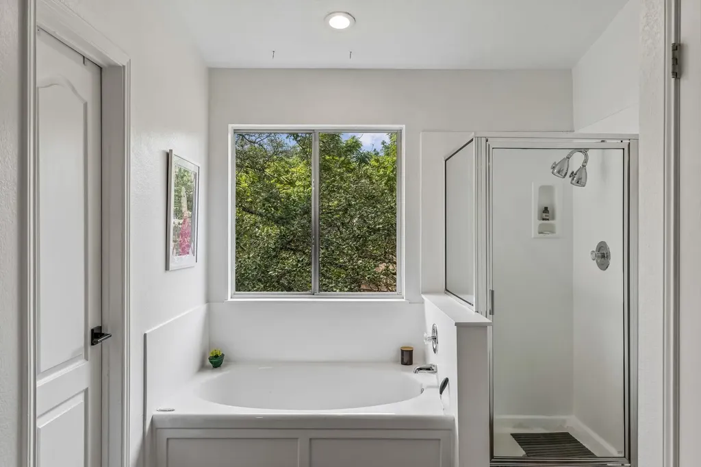 6804 Gabion Drive Austin TX 78749