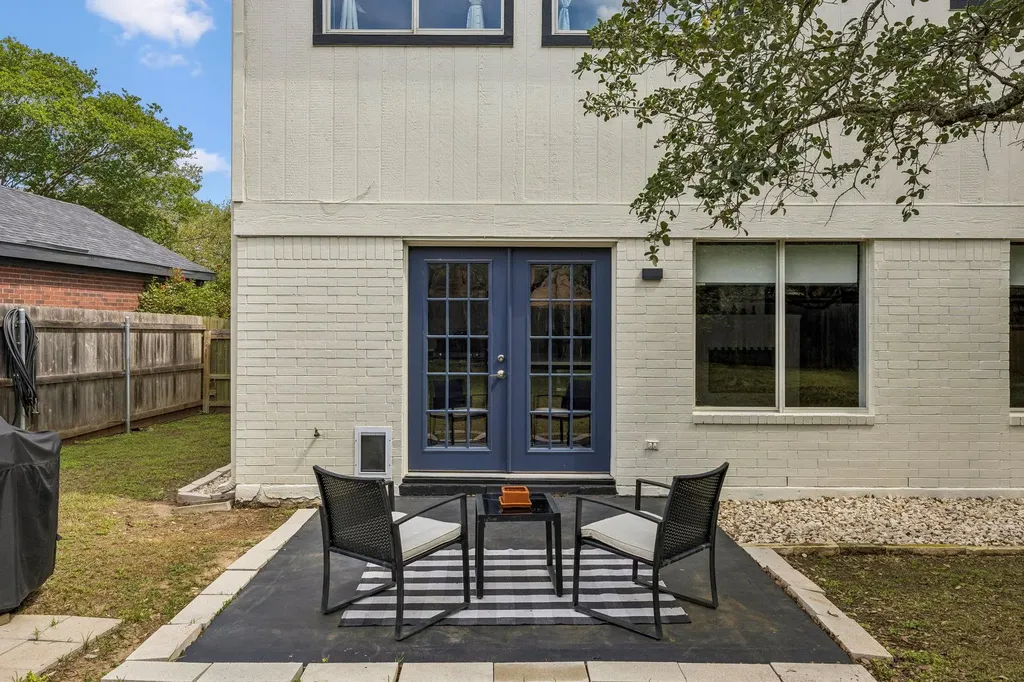 6804 Gabion Drive Austin TX 78749