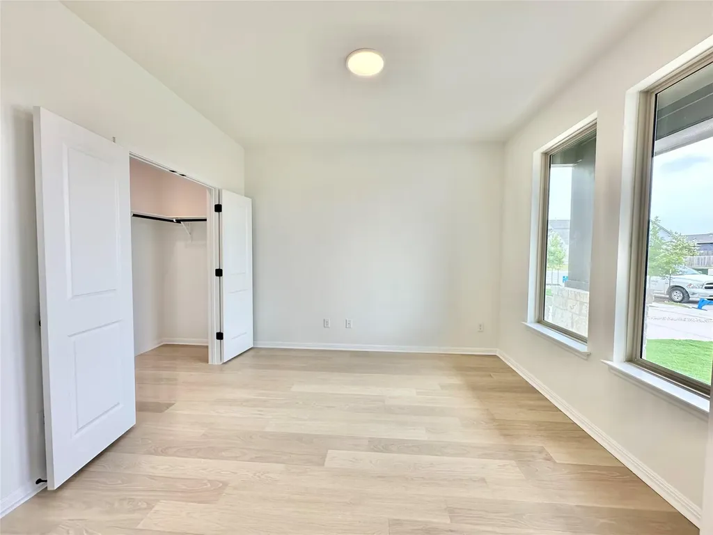 436 Treadwell Lane Kyle TX 78640