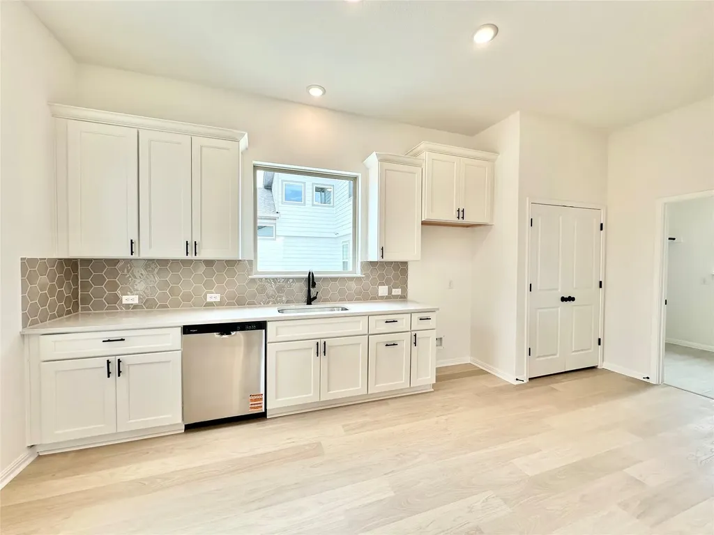 436 Treadwell Lane Kyle TX 78640