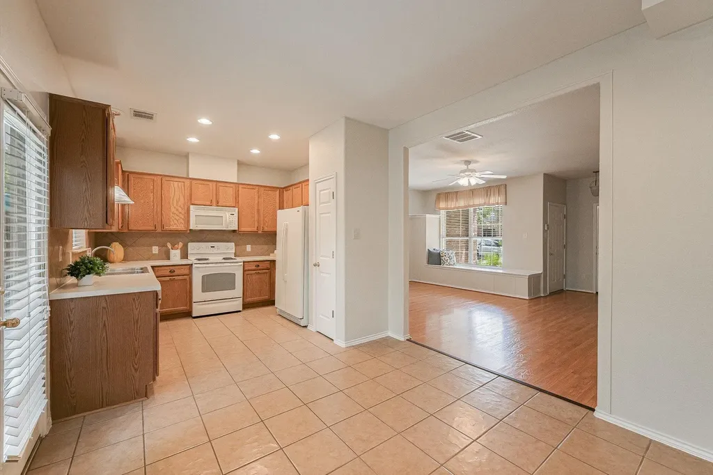 93 Verde Ranch Loop Leander TX 78641