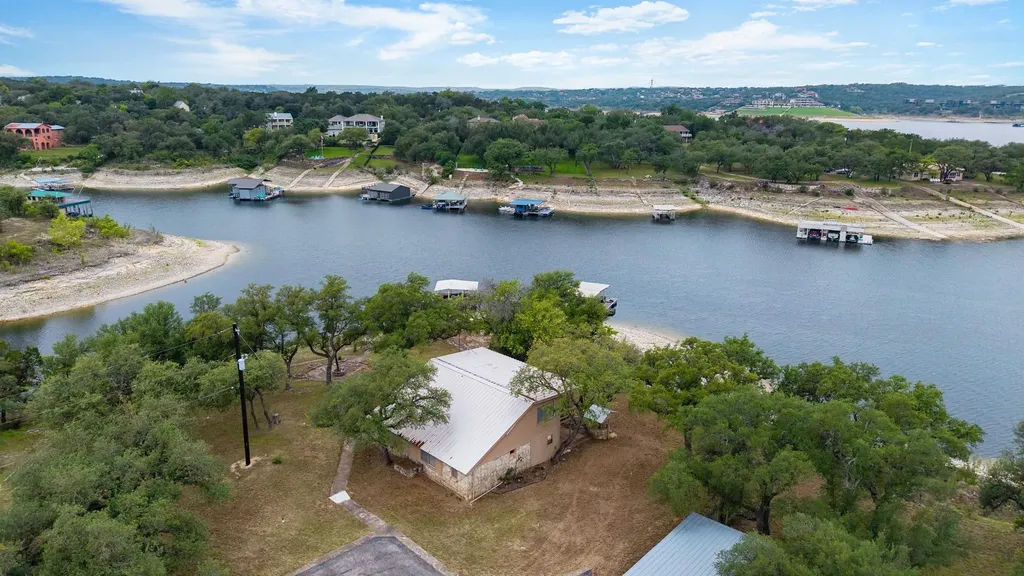 1106 Hurst Hollow Austin TX 78734