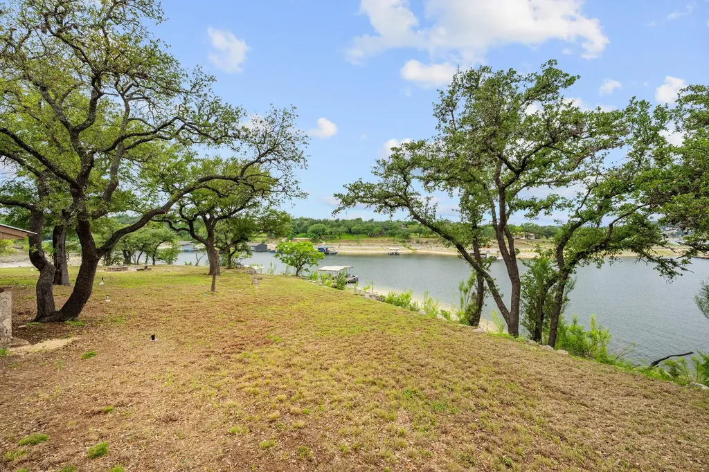 1106 Hurst Hollow Austin TX 78734