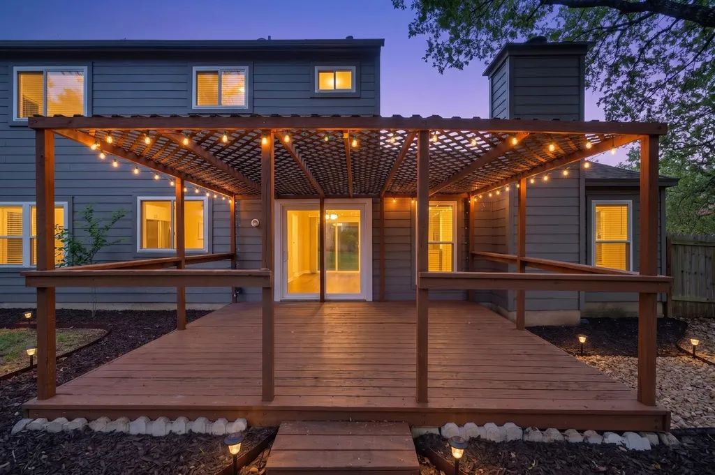 11202 Holster Court Austin TX 78748