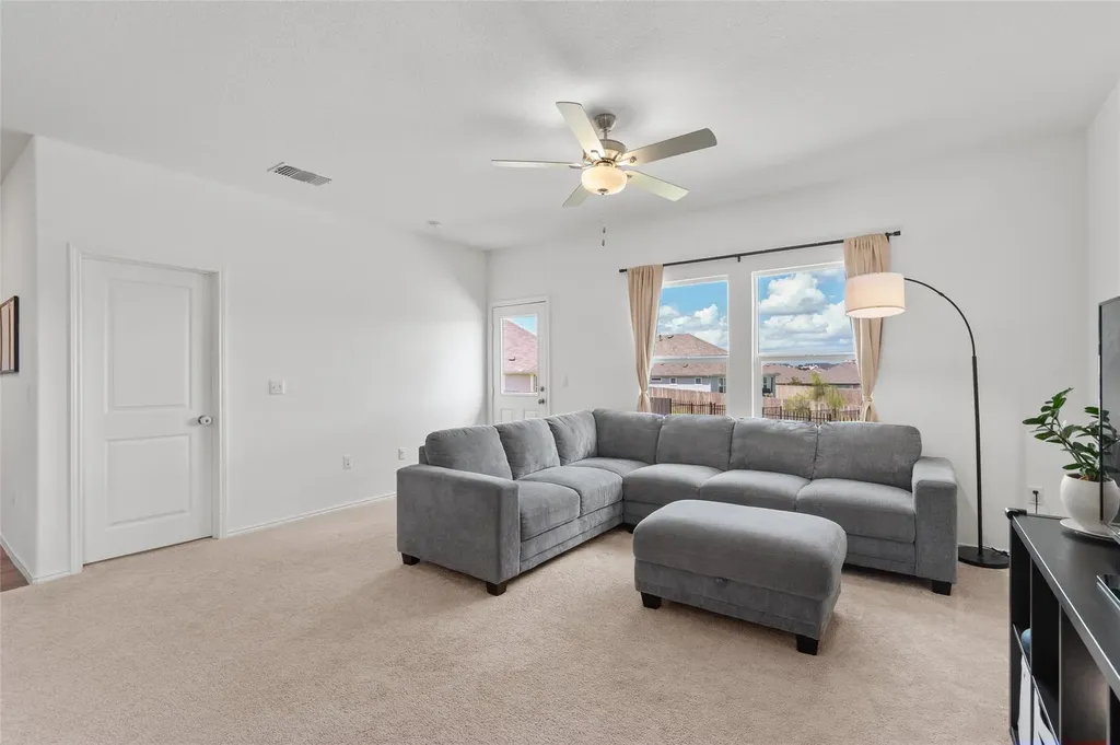 15212 Purple Drop Cove Del Valle TX 78617