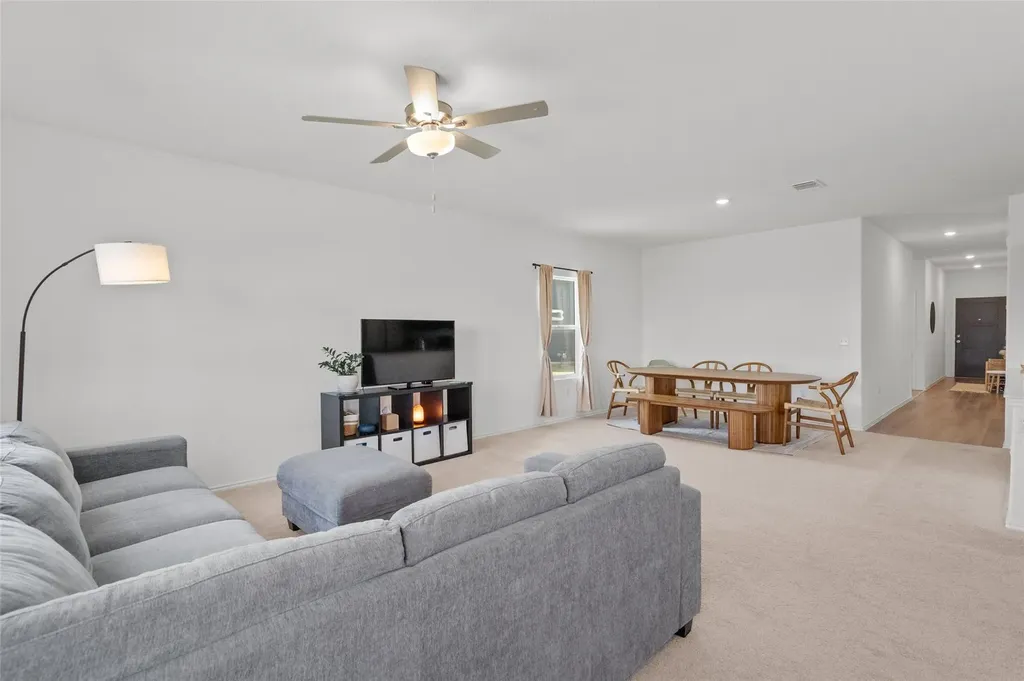 15212 Purple Drop Cove Del Valle TX 78617