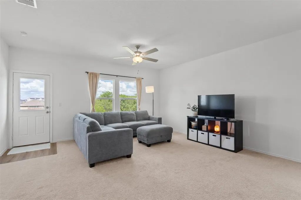 15212 Purple Drop Cove Del Valle TX 78617