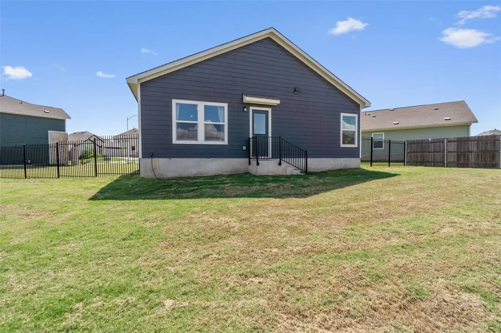 15212 Purple Drop Cove Del Valle TX 78617