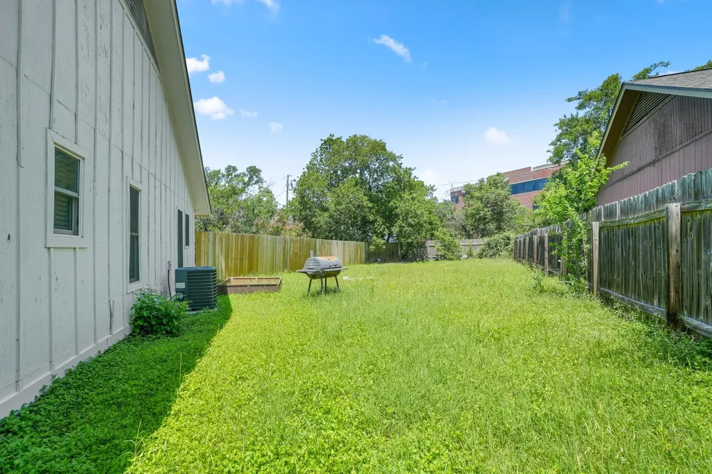 1606 Dale Cove Round Rock TX 78664