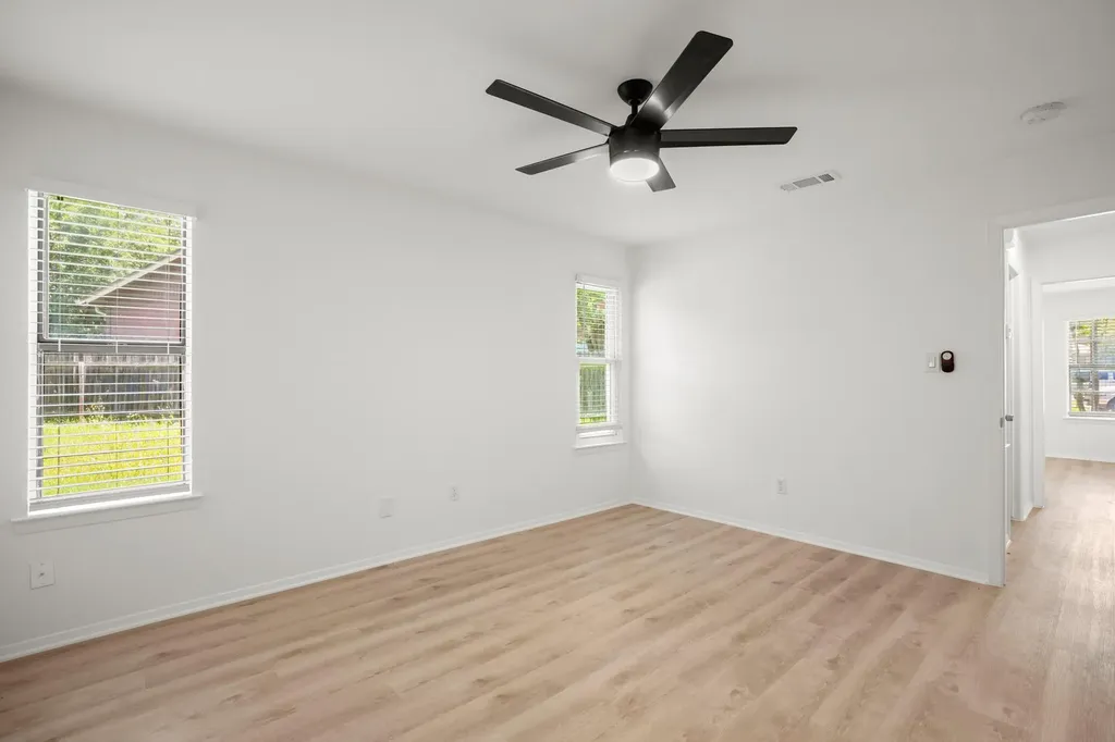 1606 Dale Cove Round Rock TX 78664