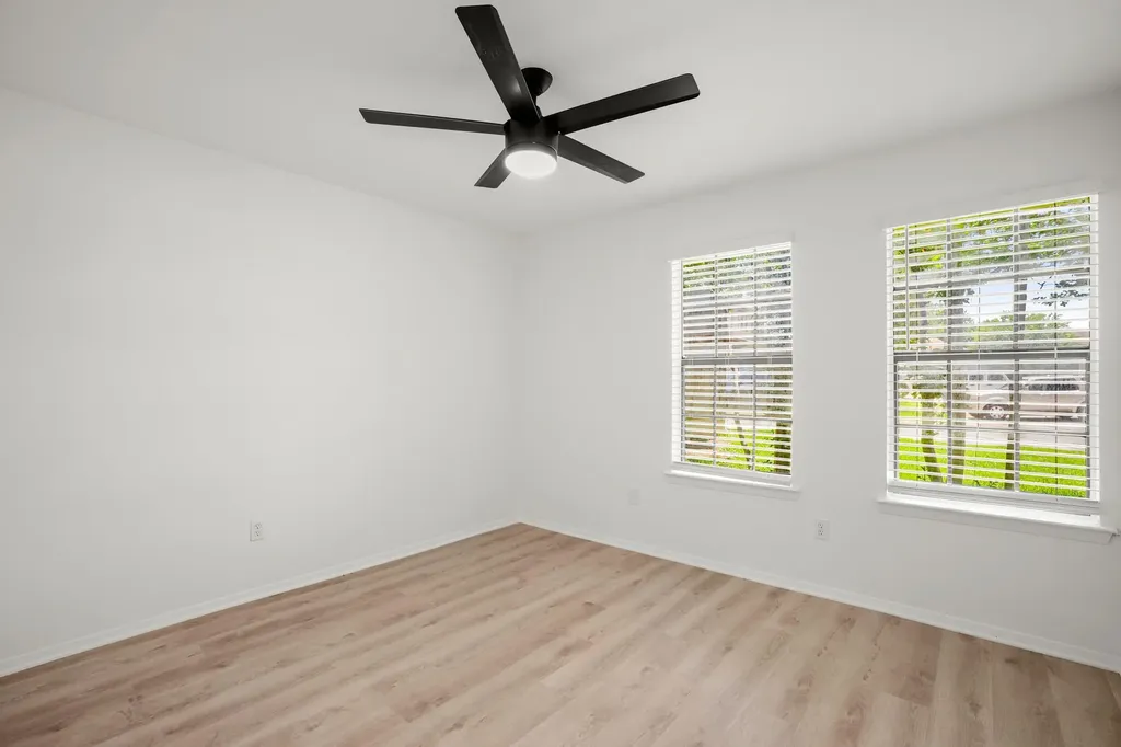 1606 Dale Cove Round Rock TX 78664
