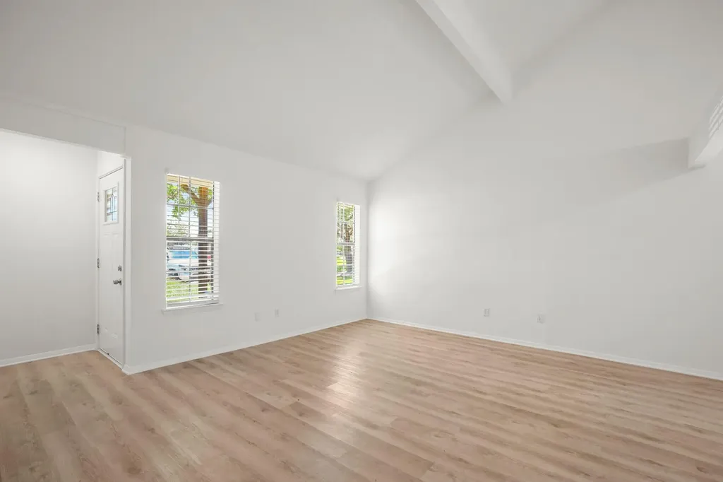 1606 Dale Cove Round Rock TX 78664