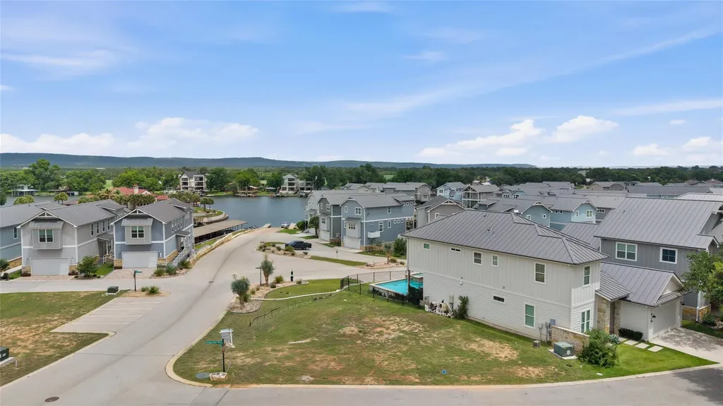 104 Village View Drive Kingsland TX 78639