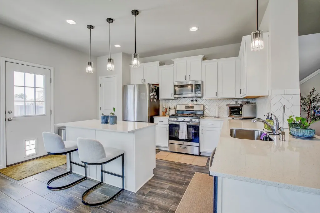 12413 Ostrich Trail Manor TX 78653