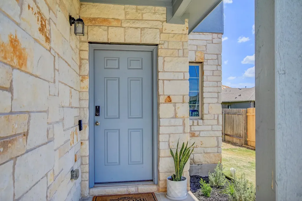 12413 Ostrich Trail Manor TX 78653