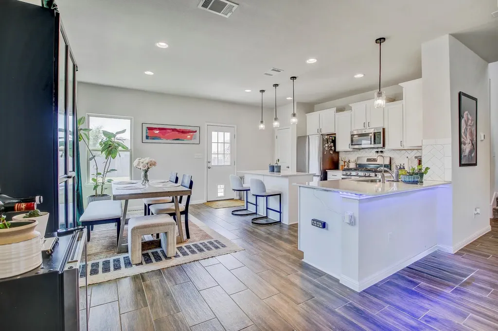 12413 Ostrich Trail Manor TX 78653