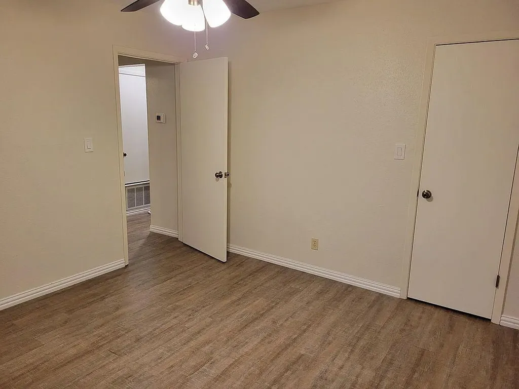 1401 Camp Craft #C Road Austin TX 78746