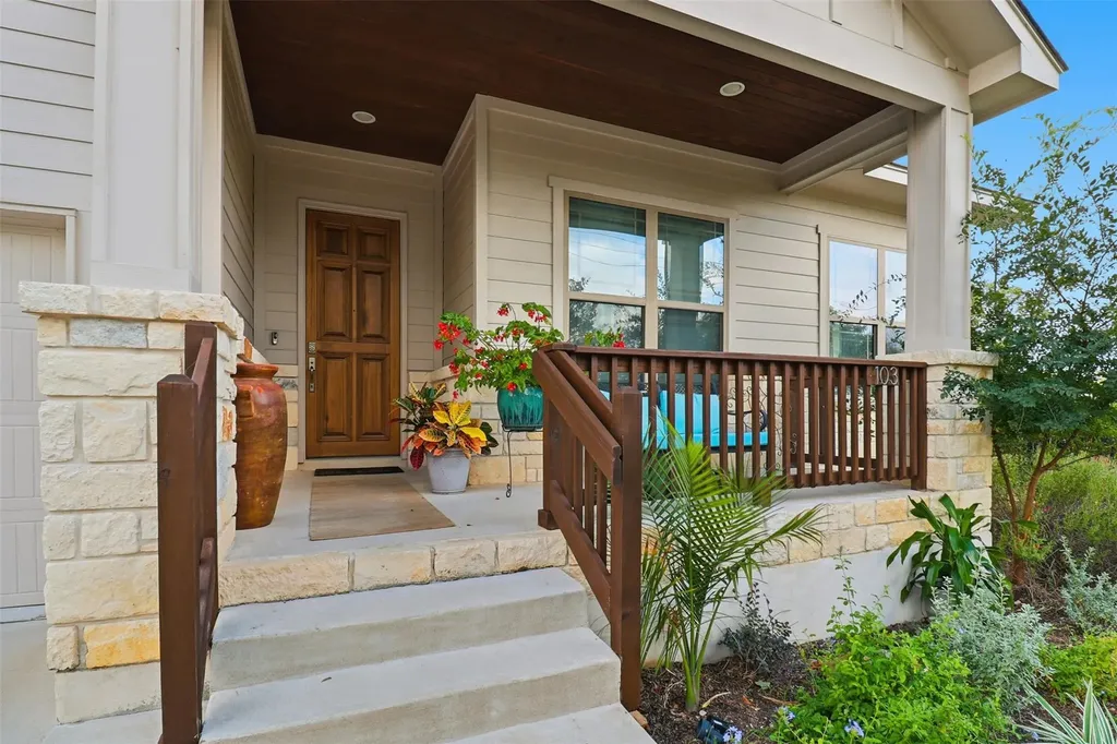 103 Kings Way Horseshoe Bay TX 78657