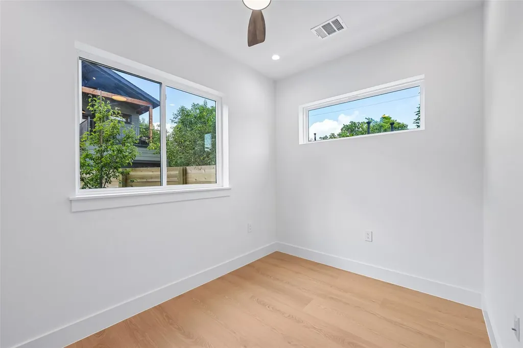 513 W Odell Street Austin TX 78752