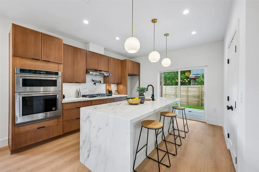 513 W Odell Street Austin TX 78752