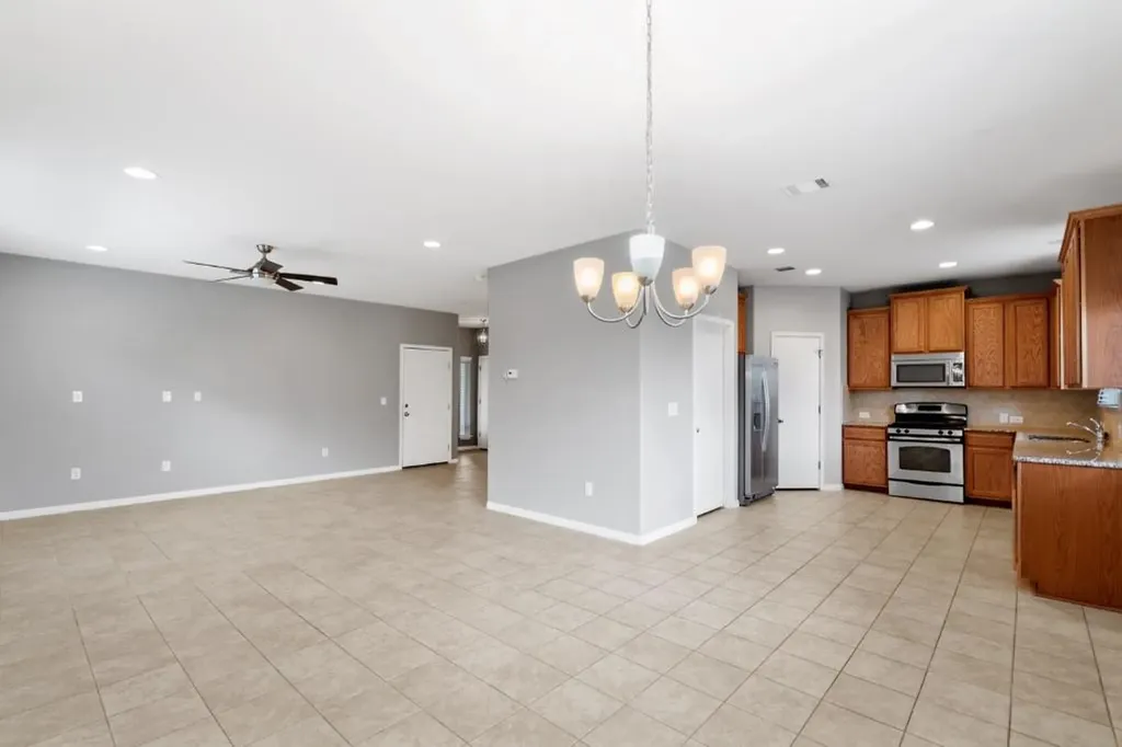467 Twisted Oaks Lane Buda TX 78610