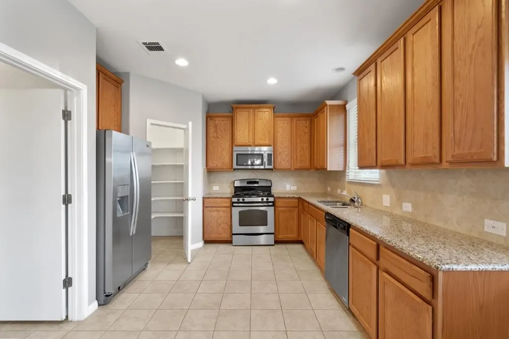 467 Twisted Oaks Lane Buda TX 78610
