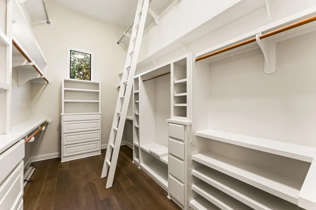 2121 Sea Eagle View Austin TX 78738