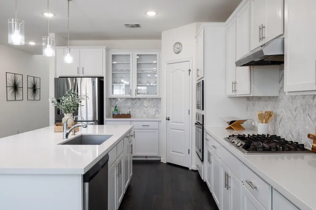 2328 Clear Pond View Leander TX 78641