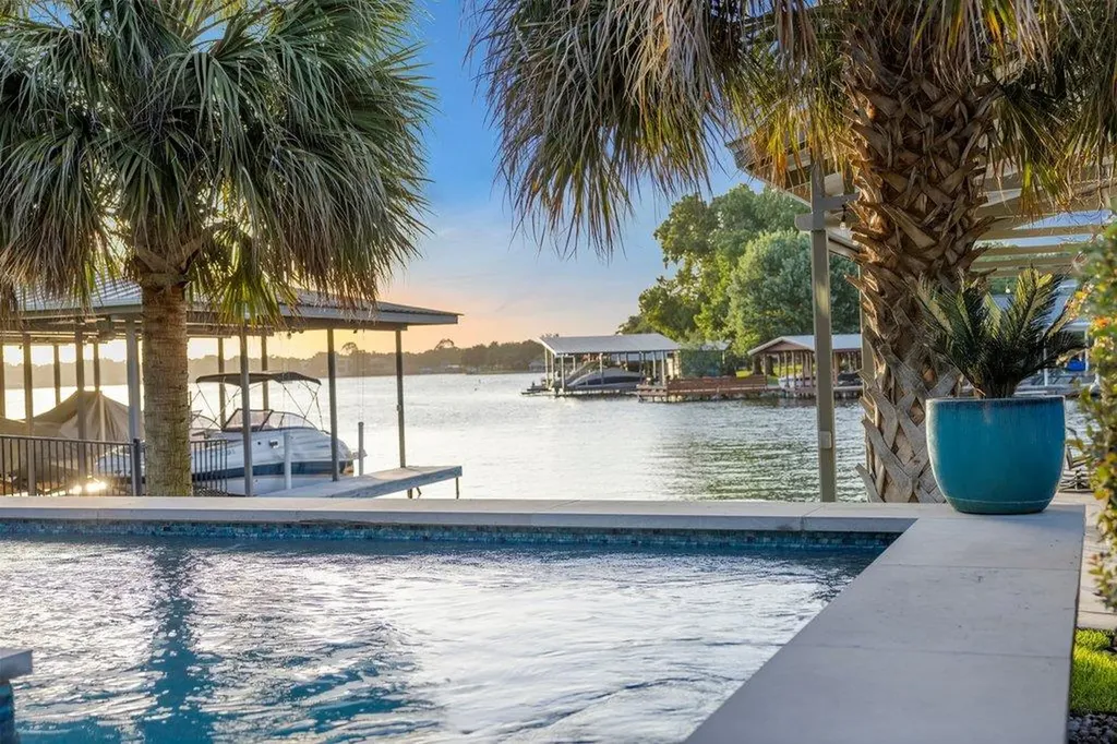 809 N Shorewood Drive Granite Shoals TX 78654