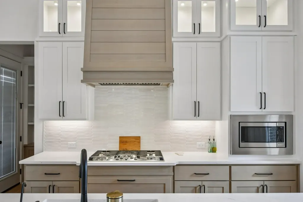 1652 Hosanna Grande Way Leander TX 78641