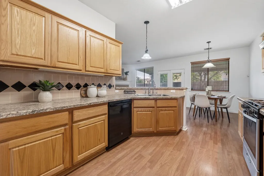 513 Tobin Drive Buda TX 78610