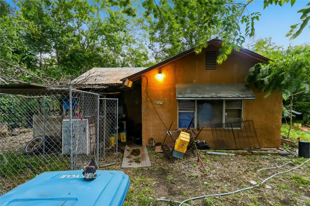 2811 Locust Street Kerrville TX 78028