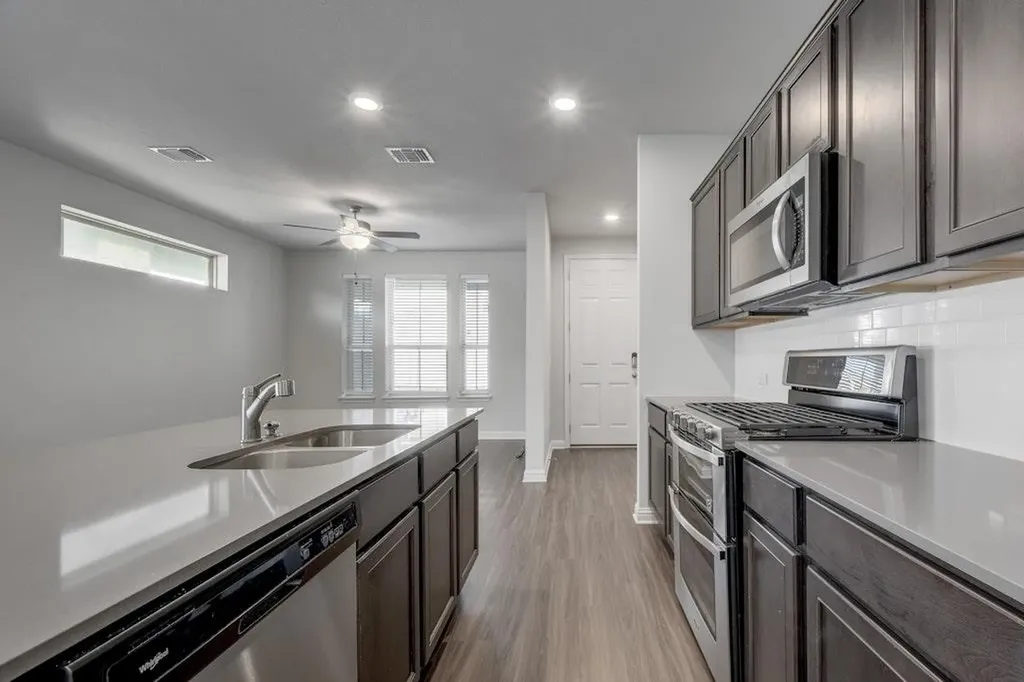 7800 Moody Bend Austin TX 78744