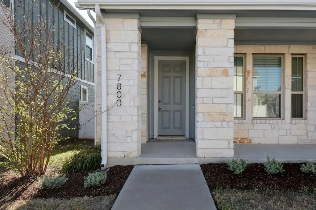 7800 Moody Bend Austin TX 78744