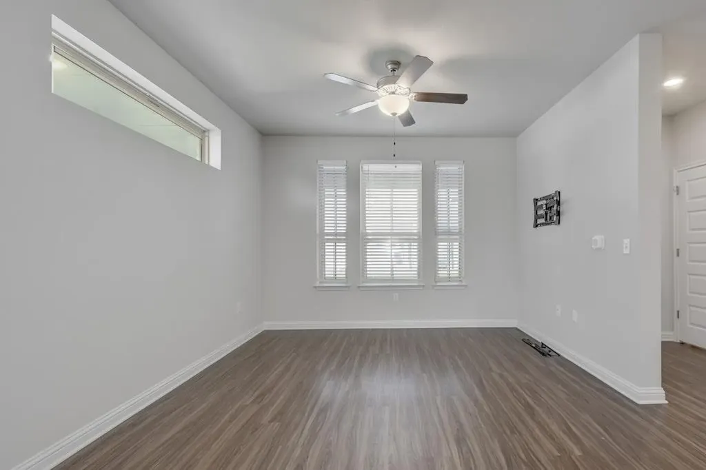 7800 Moody Bend Austin TX 78744