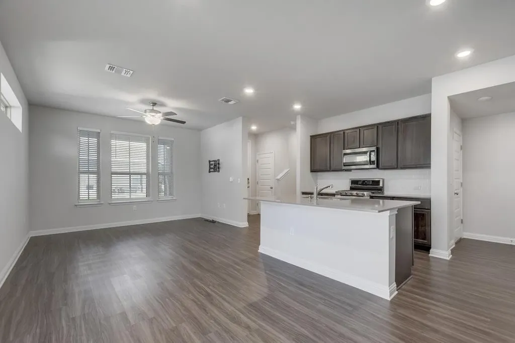 7800 Moody Bend Austin TX 78744