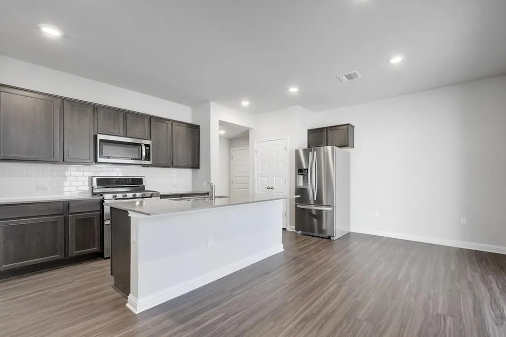 7800 Moody Bend Austin TX 78744