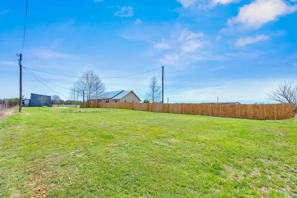 10001 Fm 1331 Taylor TX 76574