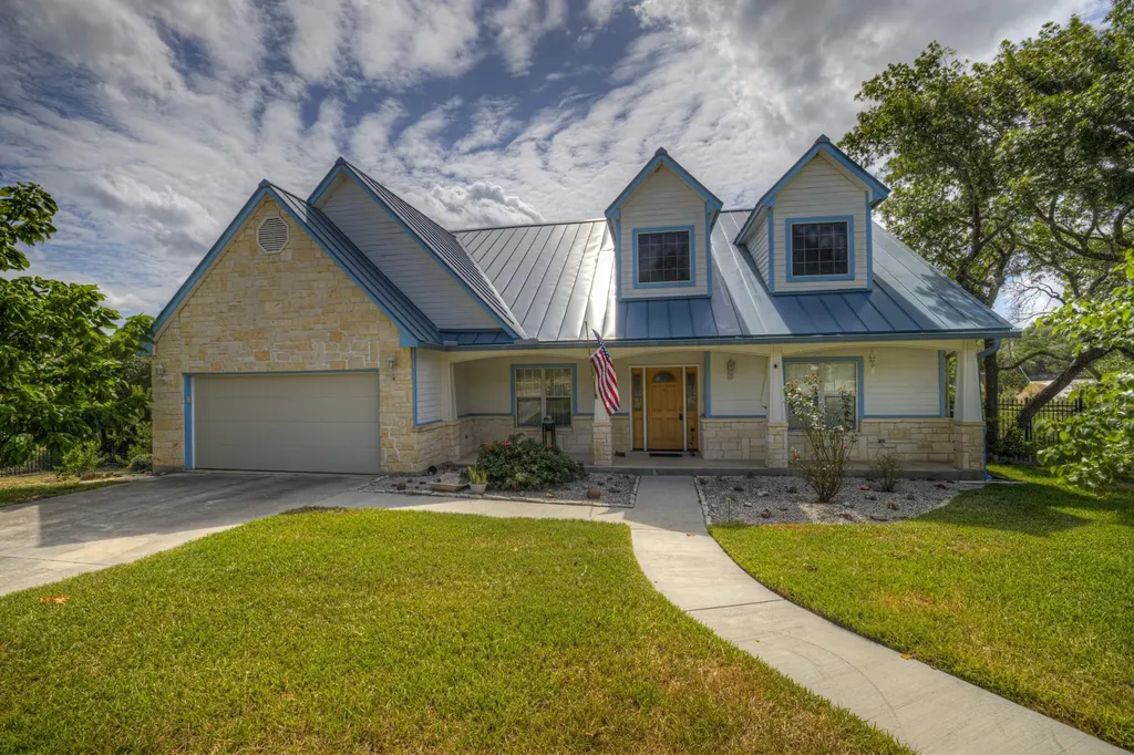 163 Riedel Lane Canyon Lake TX 78133