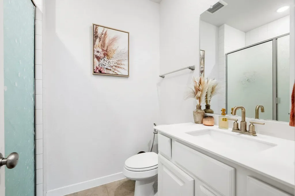 128 Three Oaks Lane Georgetown TX 78628
