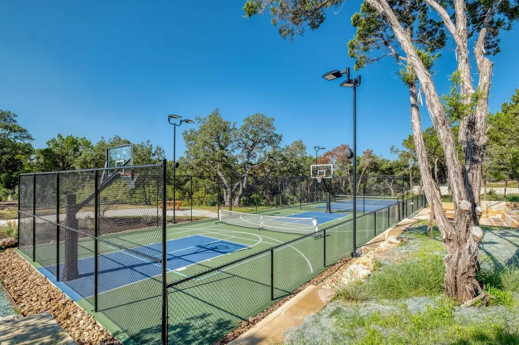 128 Three Oaks Lane Georgetown TX 78628