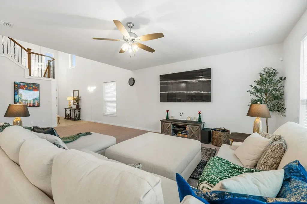 128 Three Oaks Lane Georgetown TX 78628
