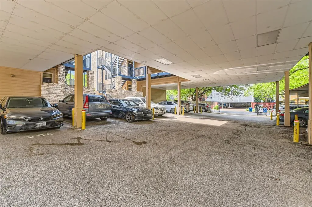 711 W 21st Street Austin TX 78705