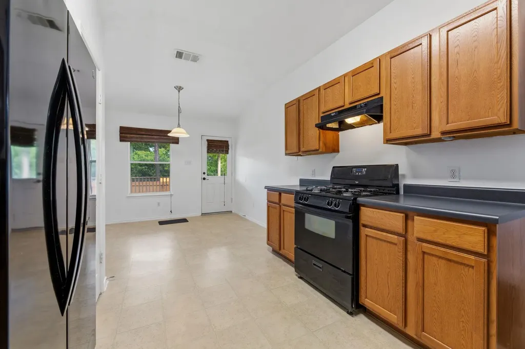 12601 Wayne Spur Lane Elgin TX 78621